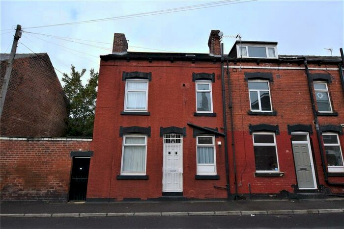 3 Bedroom Terraced House To Rent In Aberdeen Road, Armley, Leeds, LS12