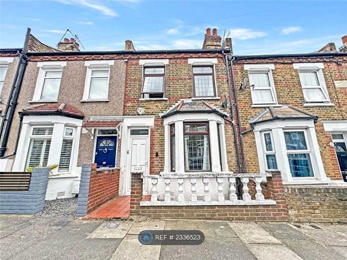 2 Bedroom Terraced House To Rent In Alabama Street, London, SE18