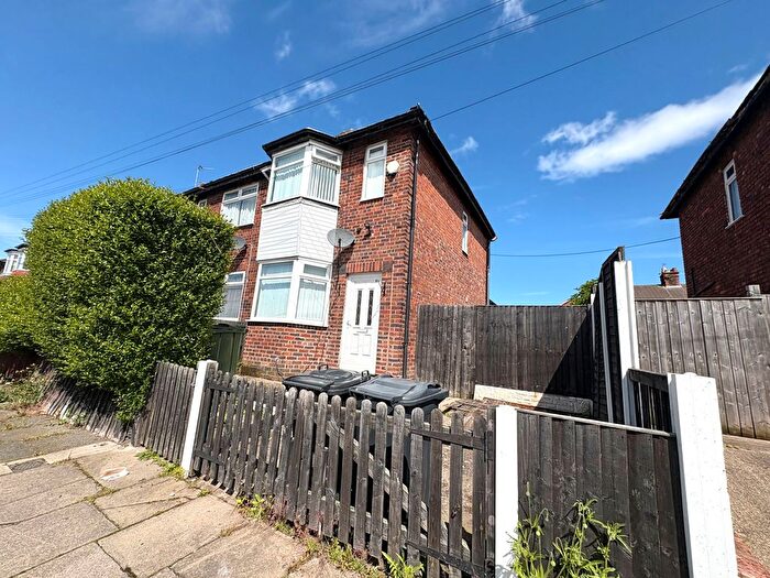 3 Bedroom Semi-Detached House To Rent In Townsend Street, Birkenhead, CH41