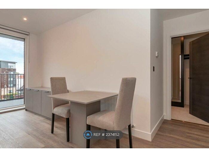 1 Bedroom Flat To Rent In The Barker, Birmingham, B4