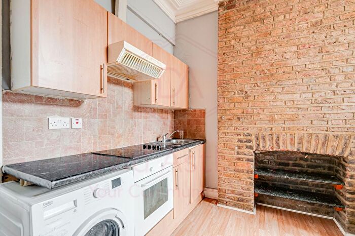 Studio To Rent In Mazenod Avenue, West Hampstead, London, NW6