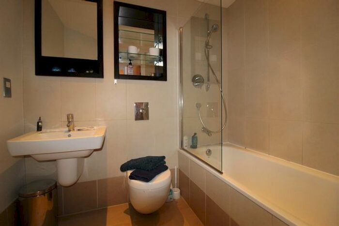 1 Bedroom Flat To Rent In The Boulevard, Hunslet, Leeds, LS10
