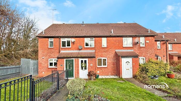 2 Bedroom Detached House For Sale In Cloverfield, Lychpit, Basingstoke, RG24