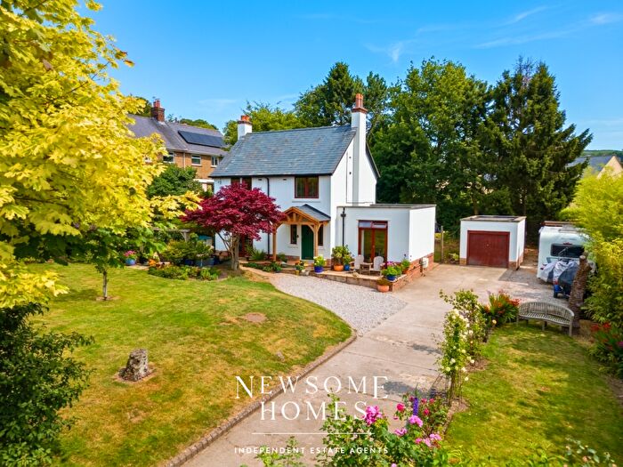 4 Bedroom Detached House For Sale In Dolfechlas Road, Rhydymwyn, CH7