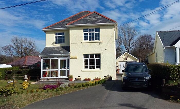 3 Bedroom Detached House For Sale In Pencader, SA39