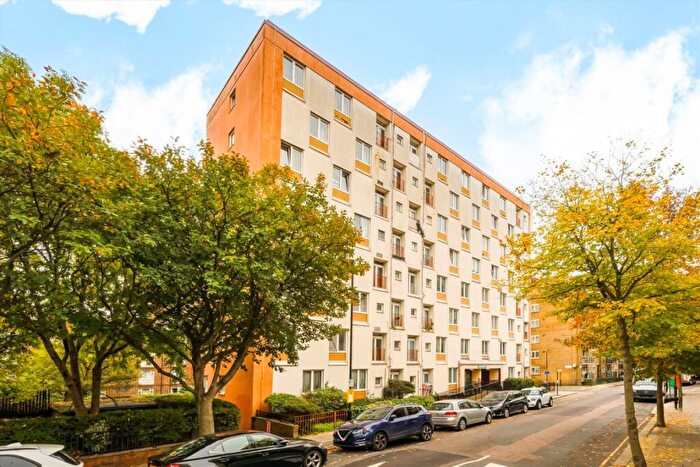 3 Bedroom Flat For Sale In Stanhope Street, Regent's Park, NW1