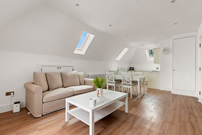 1 Bedroom Flat To Rent In The Bayle, Folkestone, Folkestone, CT20