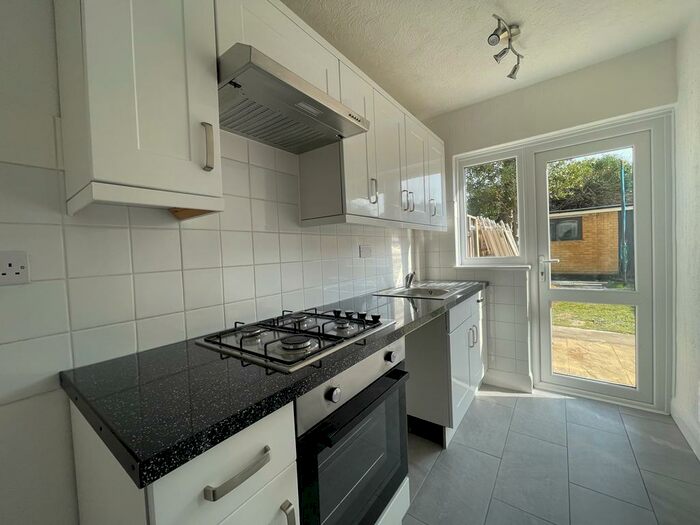 2 Bedroom End Of Terrace House To Rent In Sharland Road, Gravesend, DA12