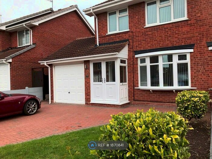 3 Bedroom Semi-Detached House To Rent In Ainsworth Road, Wolverhampton, WV10