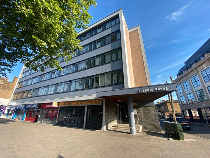 1 Bedroom Flat To Rent In Flat, - Barking Road London, E13