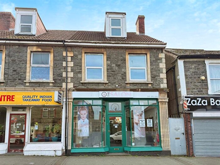 3 Bedroom Flat To Rent In High Street, Staple Hill, Bristol, BS16