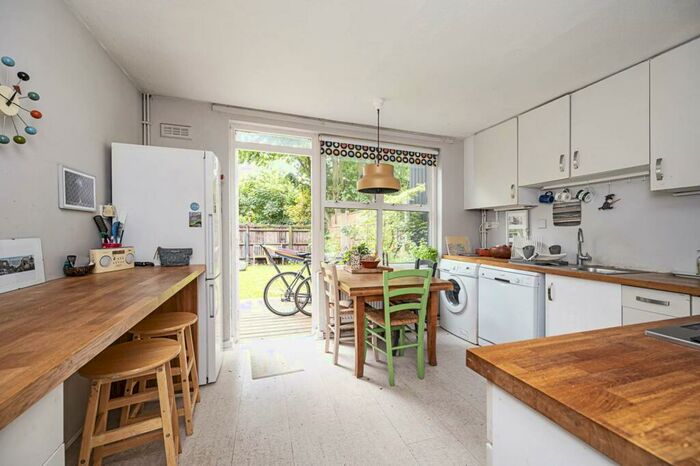 3 Bedroom Terraced House To Rent In Marcon Place, Hackney, London, E8