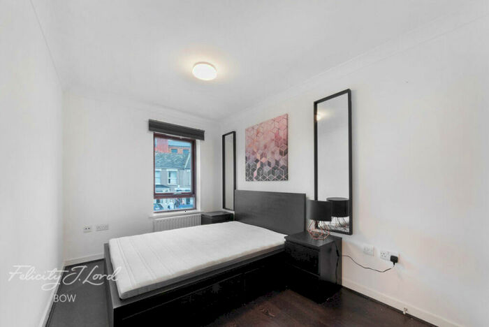 1 Bedroom Apartment For Sale In Morris Road, London, E14