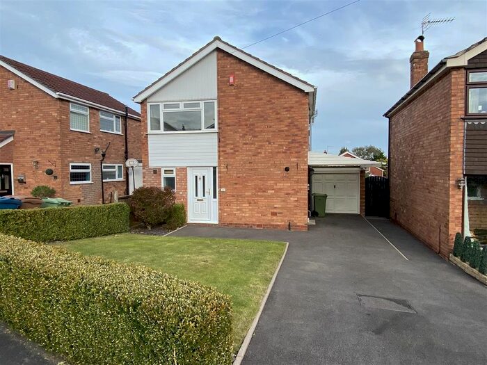 3 Bedroom Detached House To Rent In Apsley Grove, Tittensor, Stoke-On-Trent, ST12