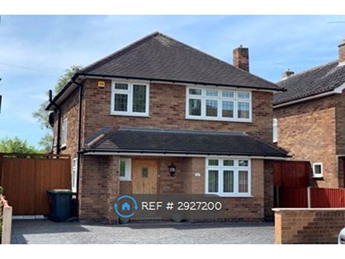 3 Bedroom Detached House To Rent In Sandringham Drive, Nottingham, NG9