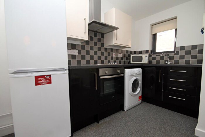 Studio To Rent In Holmes Court, Canterbury, CT1