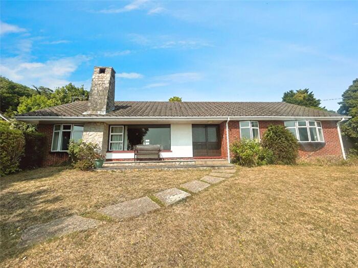 3 Bedroom Bungalow For Sale In Undercliff Drive, St. Lawrence, Ventnor, PO38