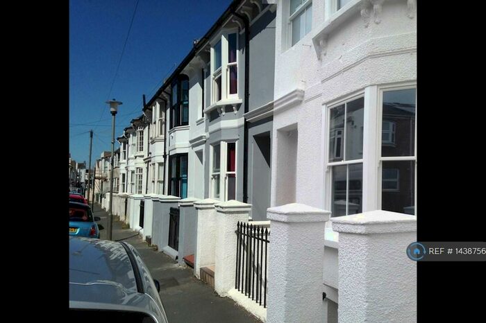 2 Bedroom Maisonette To Rent In Centurion Road, Brighton, BN1