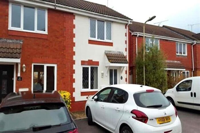 2 Bedroom House To Rent In Britannia Gardens, SO30