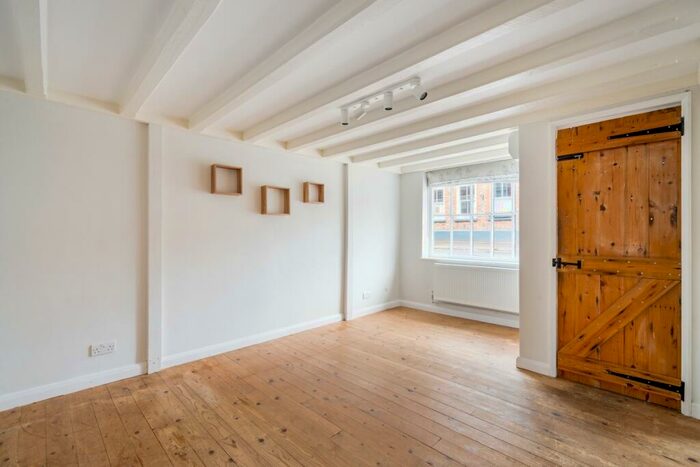 2 Bedroom Cottage To Rent In Swan Street Kingsclere, RG20