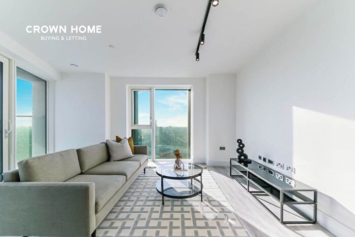 2 Bedroom Flat To Rent In Icon Tower, Portal Way, W3