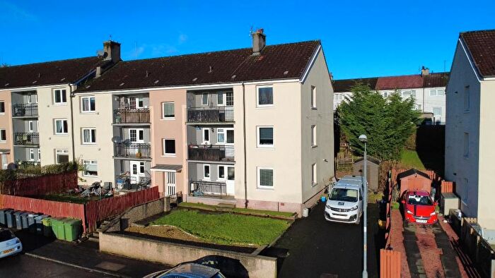 2 Bedroom Flat For Sale In Friarscroft, Kirkintilloch, Glasgow, G66