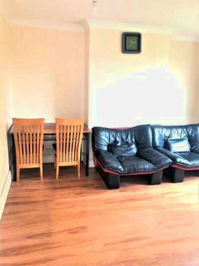 2 Bedroom Flat To Rent In Canterbury Road, North Harrow, Harrow, HA1