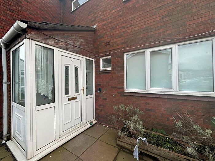 3 Bedroom Property To Rent In Malkit Close, Walsall, WS2