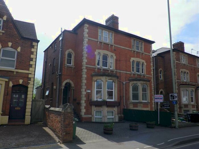 2 Bedroom Apartment To Rent In Barnwood Road, Gloucester, GL2