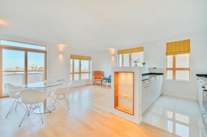 2 Bedroom Flat To Rent In John Harrison Way, London, SE10