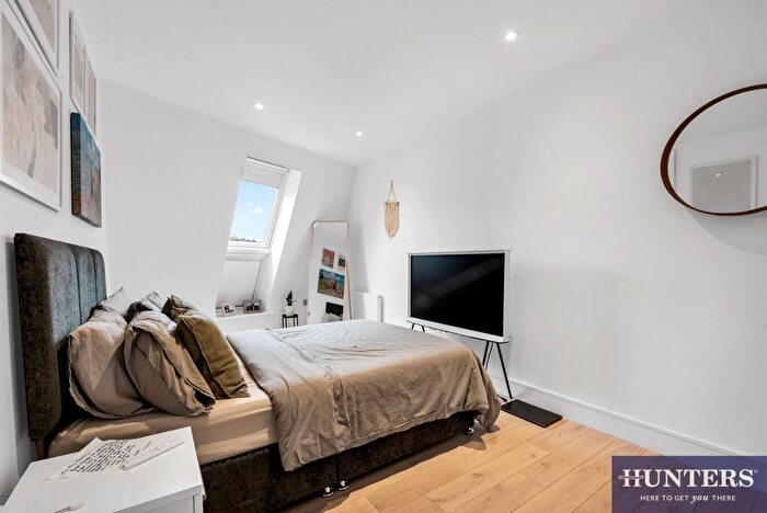 1 Bedroom Flat To Rent In Finchley Road, London, NW2
