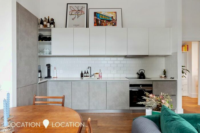 2 Bedroom Flat To Rent In Lordship Park, London, N16