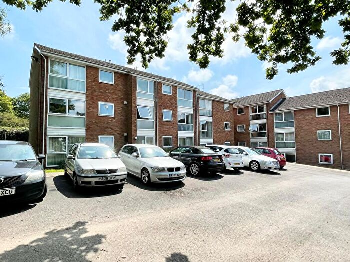 2 Bedroom Apartment To Rent In Hale Court, Fairview Gardens, Farnham, GU9