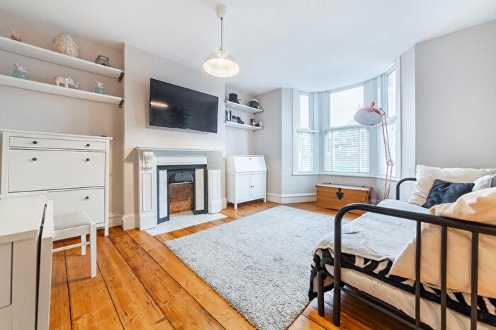 1 Bedroom Flat To Rent In Courthill Road, London, SE13