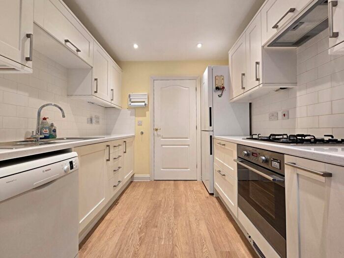 2 Bedroom Bungalow For Sale In East Ridge View, Bideford, EX39