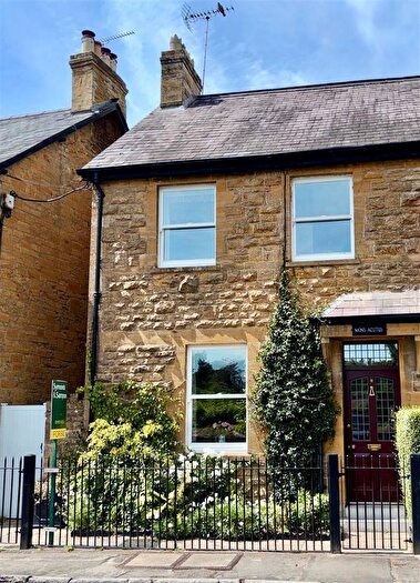4 Bedroom Semi-Detached House For Sale In Montacute, Somerset, TA15