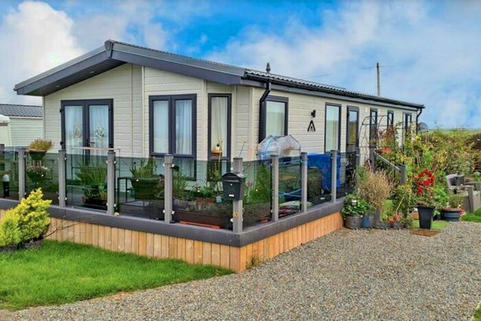 2 Bedroom Mobile/park Home For Sale In Park Hall Caravan Site, Pen Y Cwm, Haverfordwest, SA62