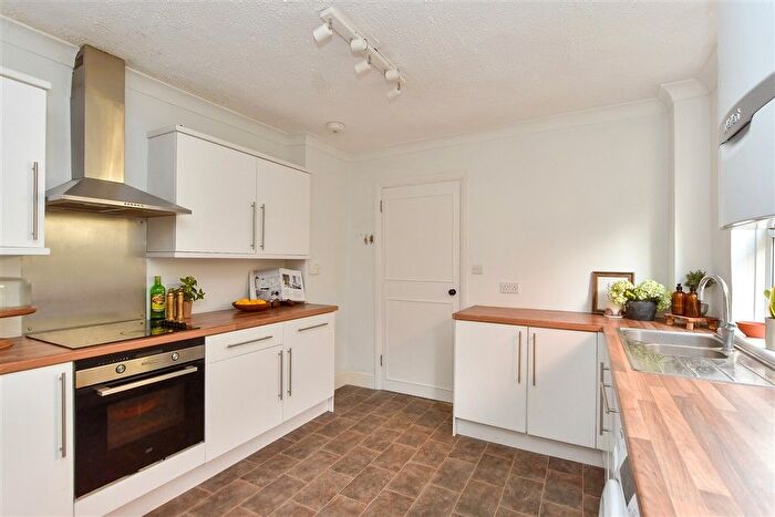 3 Bedroom Semi-detached House For Sale In Sweechgate, Broad Oak, Canterbury, Kent, CT2