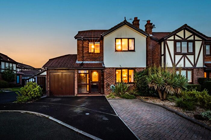 3 Bedroom Detached House For Sale In Harvest Close, Moulton, Cheshire, CW9