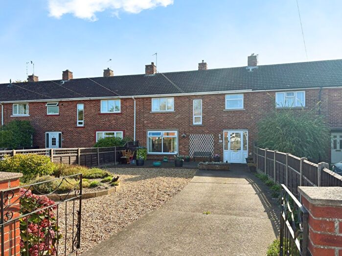 3 Bedroom Terraced House For Sale In Hemswell Avenue, Lincoln, LN6