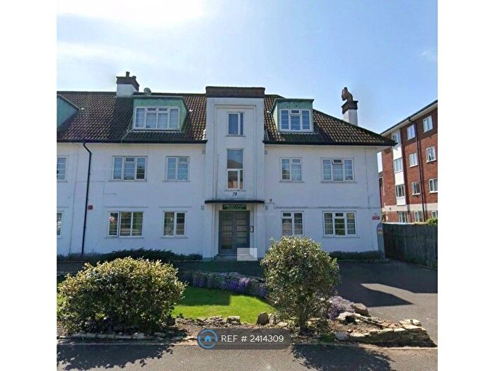 2 Bedroom Flat To Rent In Princes Court, Poole, BH12