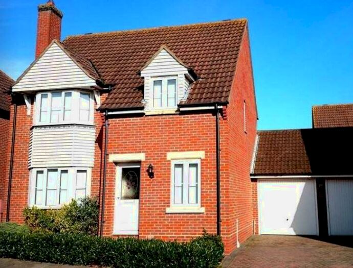 3 Bedroom Detached House To Rent In Cypress Court, Dunmow, CM6