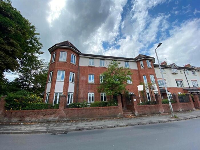 2 Bedroom Flat To Rent In Nell Lane, Chorlton, Manchester, M21