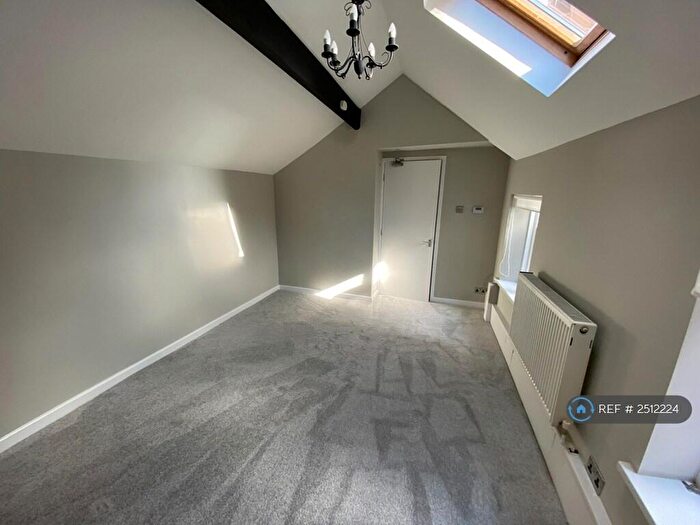 1 Bedroom Flat To Rent In Kirkgate, Otley, LS21