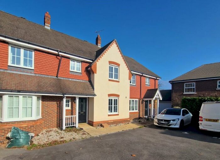 4 Bedroom Terraced House To Rent In Jarvis Fields, Bursledon, SO31