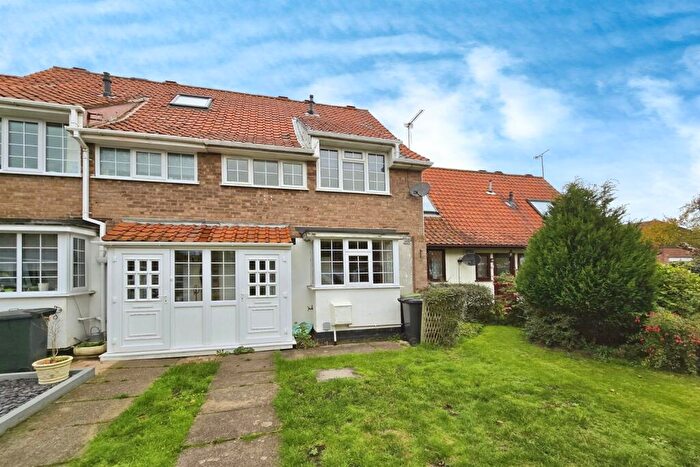 3 Bedroom Terraced House For Sale In Blackrod Close, Toton, NG9