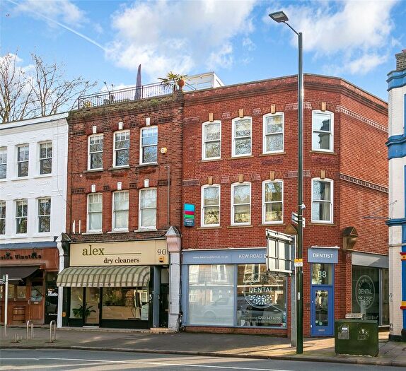 2 Bedroom Flat For Sale In Blue Anchor Alley, Kew Road, Richmond, Surrey, TW9