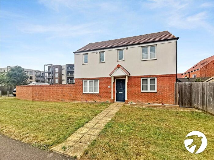 3 Bedroom Detached House To Rent In Marsh Street North, Dartford, Kent, DA1