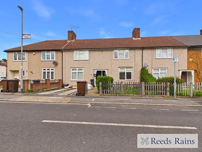 2 Bedroom Terraced House To Rent In Boulton Road, Dagenham, RM8