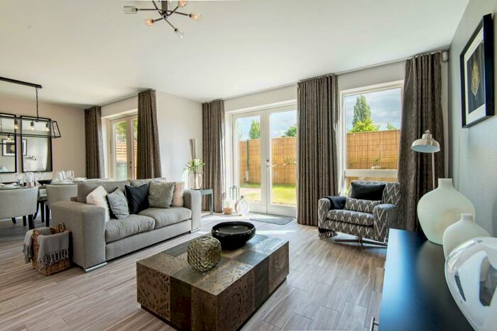 4 Bedroom Terraced House To Rent In Mark Twain Drive, Dollis Hill, NW2